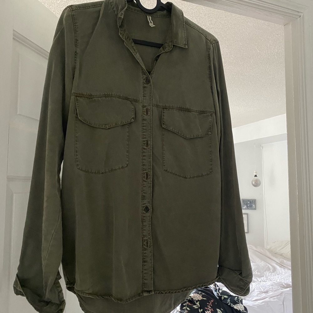 Long sleeved shirt